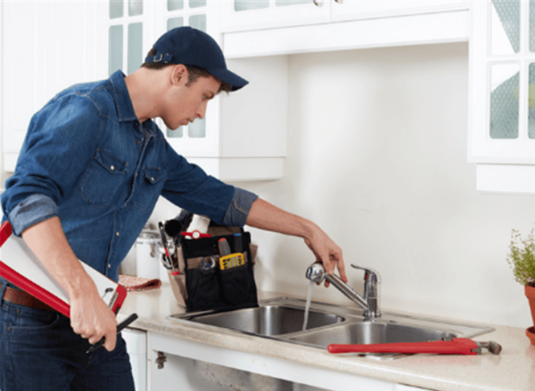 How Handyman Services in London Complement Luxury Interior Renovations