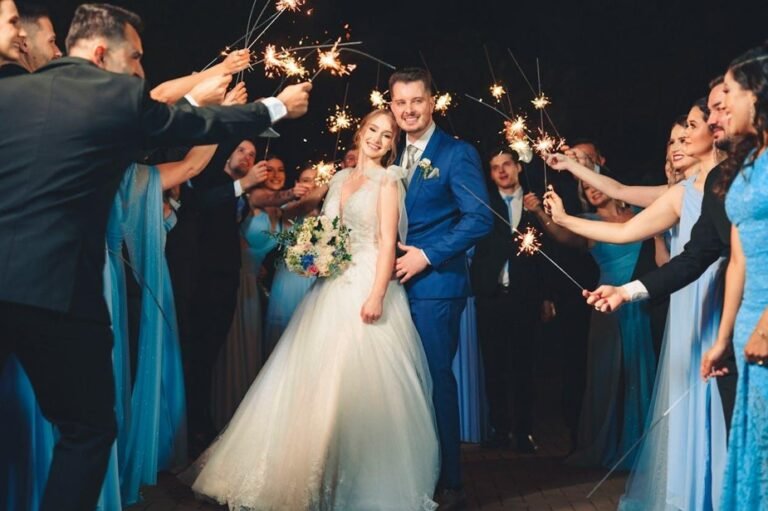 Make Wedding Planning a Breeze with These 7 Helpful Tips